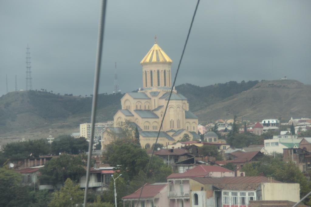 Lilika Apartments On Meskhishvili Тбилиси Екстериор снимка