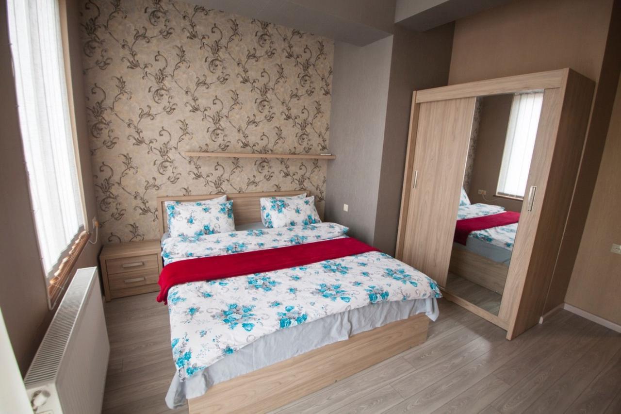 Lilika Apartments On Meskhishvili Тбилиси Екстериор снимка
